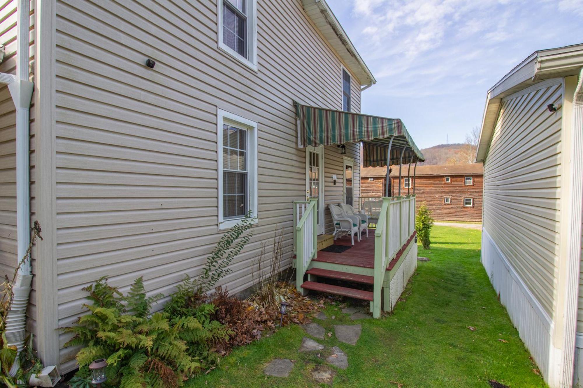 Stay In Ohiopyle In The Middle Of Town By The Gap Trail Exteriör bild